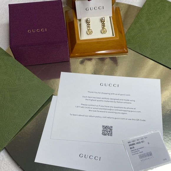 Gucci Gold Pearl Drop GG Earrings - Picture 5 of 9